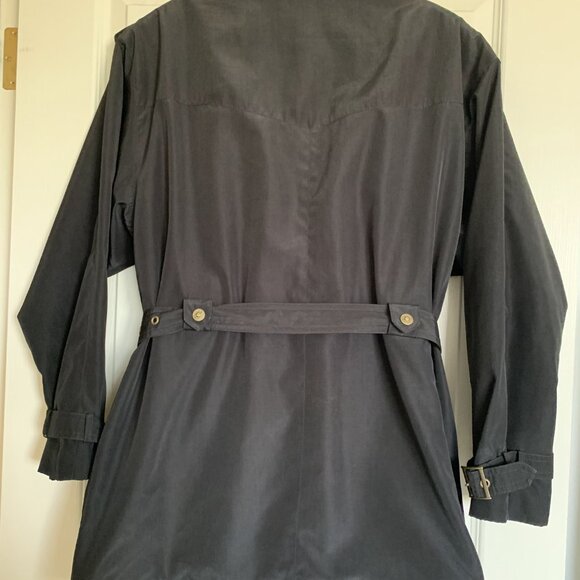 Vintage Style Short Raincoat - Picture 4 of 6